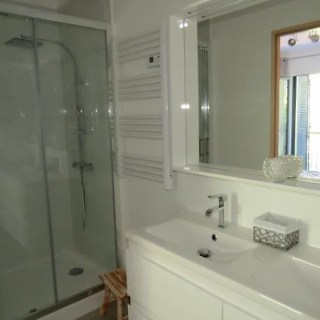 Bed & Breakfast Chez Cecile Et Mickael *